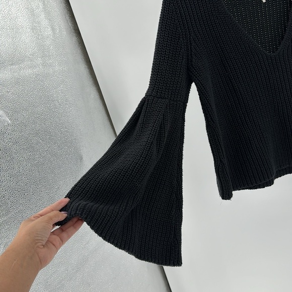 Free People Damsel Sweater Black Bell Sleeve V Neck Rib Knit Boho feminine casua - Picture 3 of 5